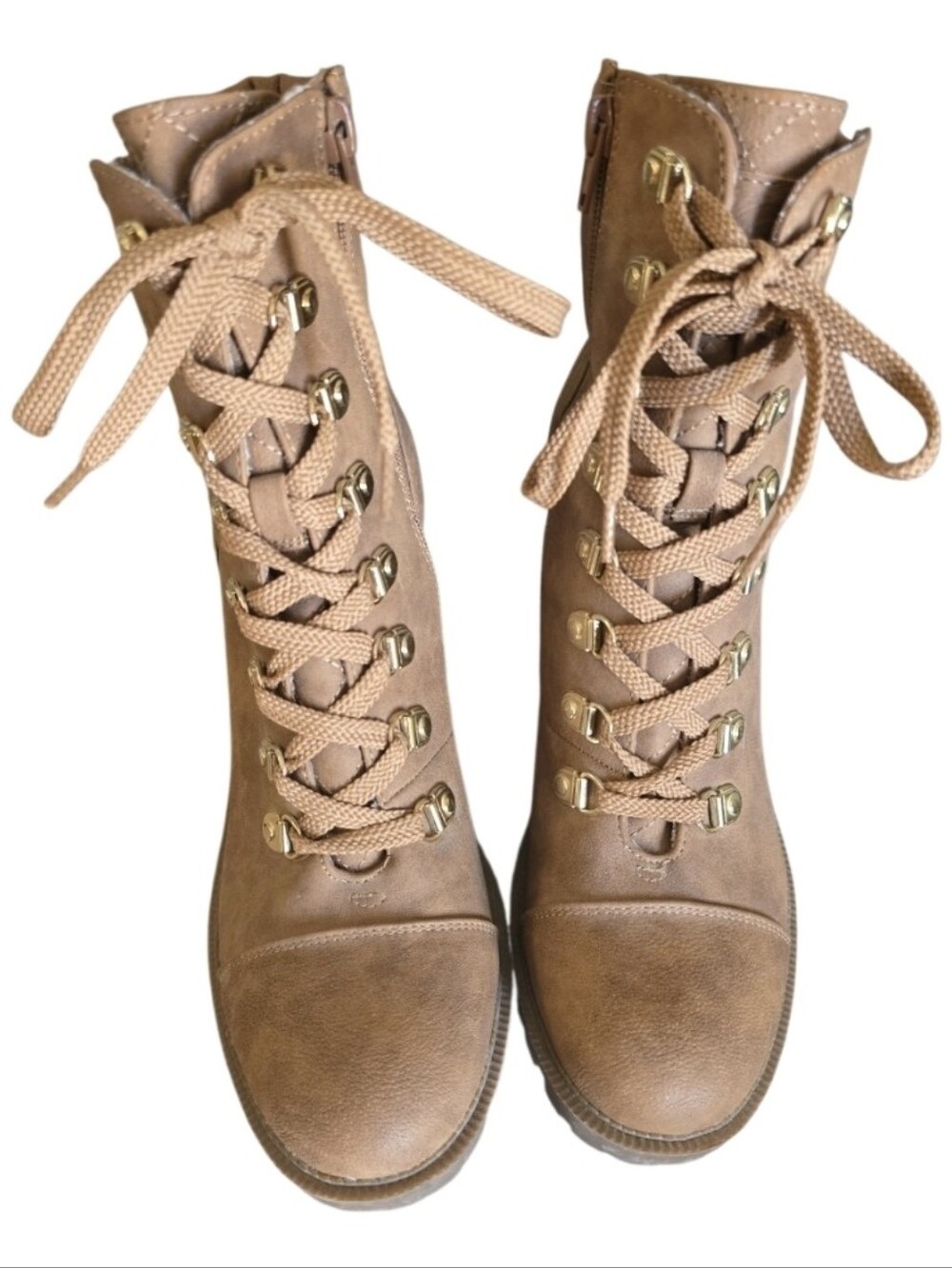 G by Guess Combat Style Lace Up Heeled Boot Size 8 GGJETTI - Picture 8 of 8